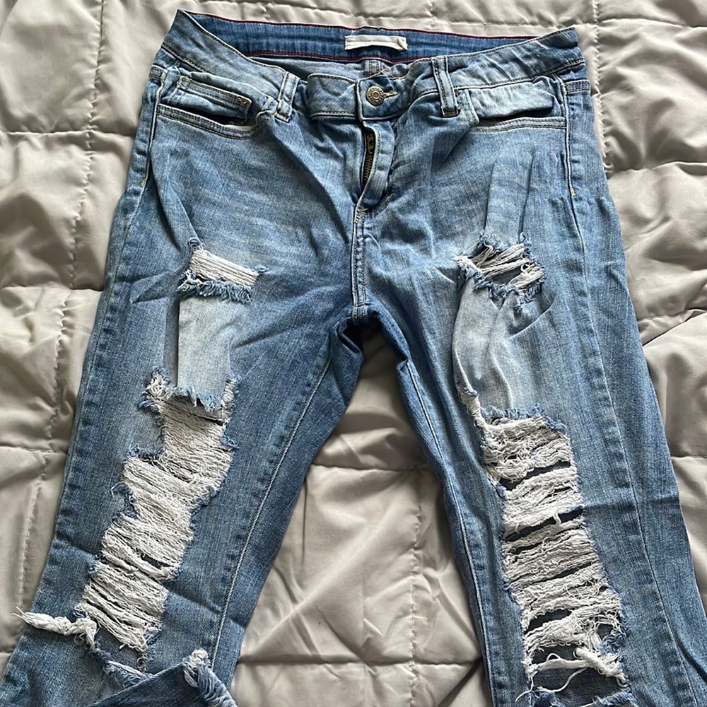 The comfiest Jeans and so cute.